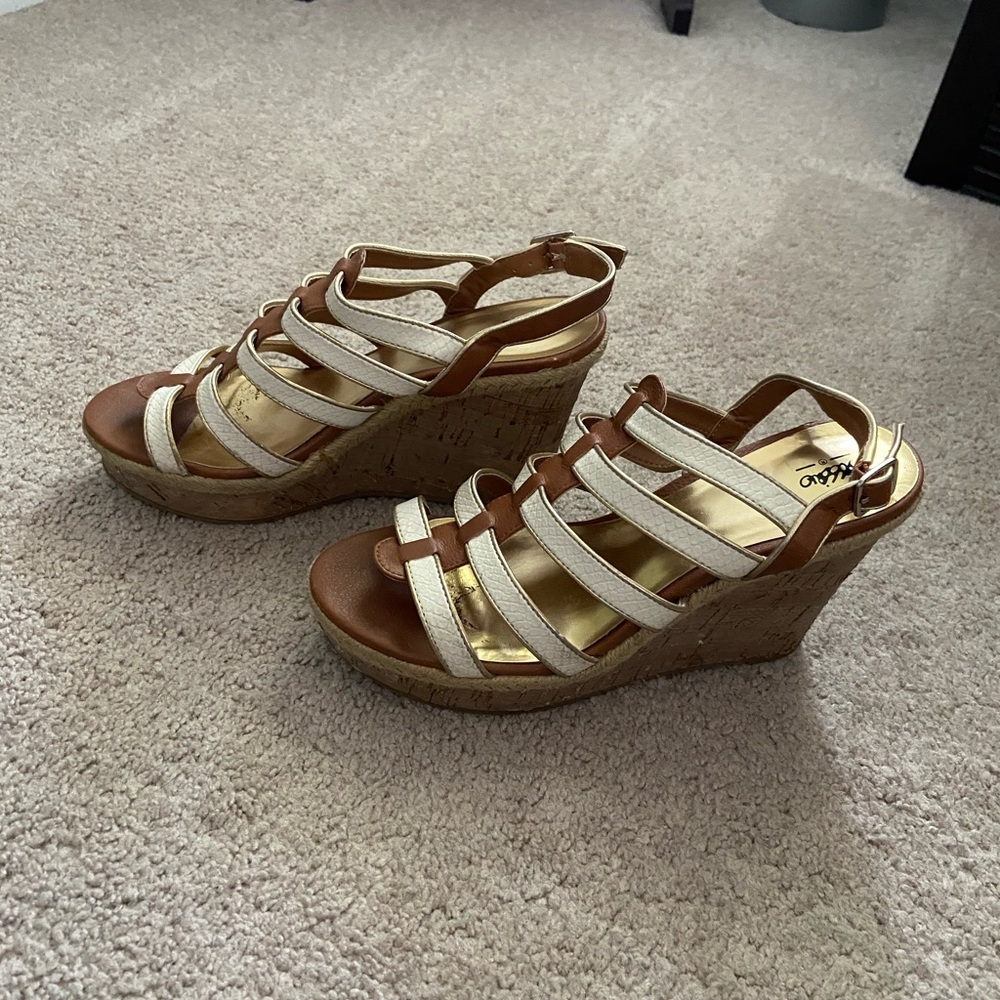 Wedges - Picture 3 of 5